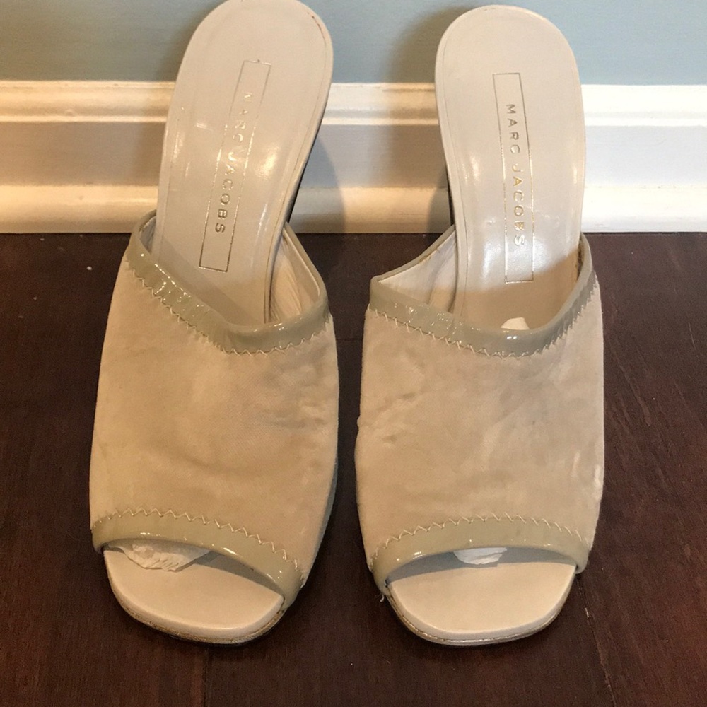 Light gray Marc Jacobs sandal never worn